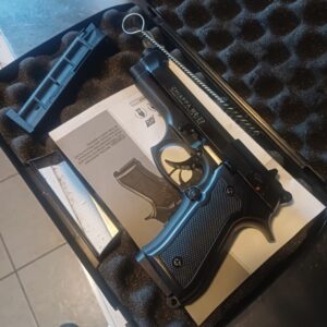 Chiappa M9 .22LR skammbyssa