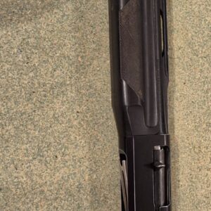 Benelli M1 Super 90 12 Gauge haglabyssa