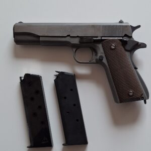 Colt 1911 .45 ACP skammbyssa
