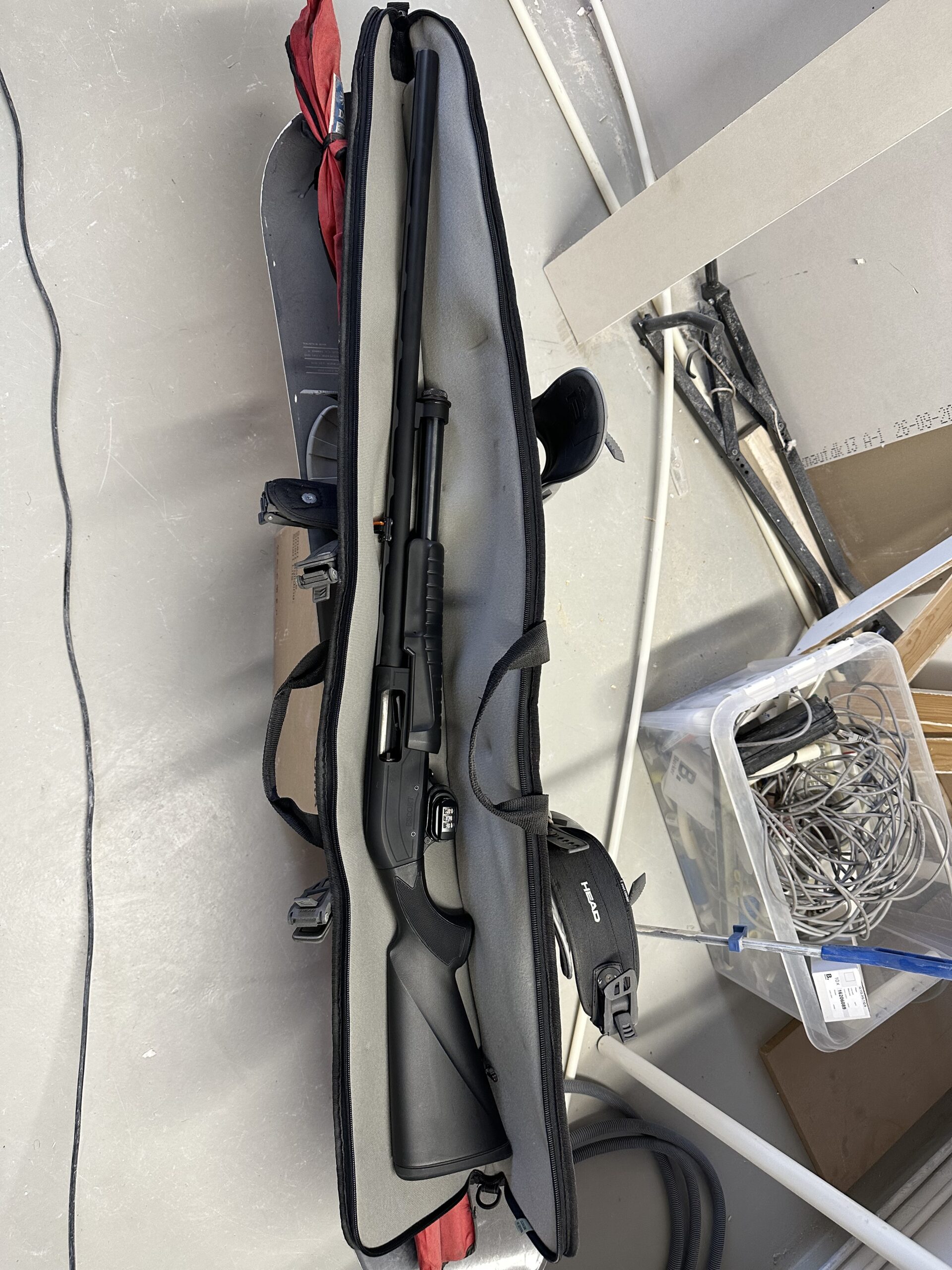 Escort 12 Gauge haglabyssa