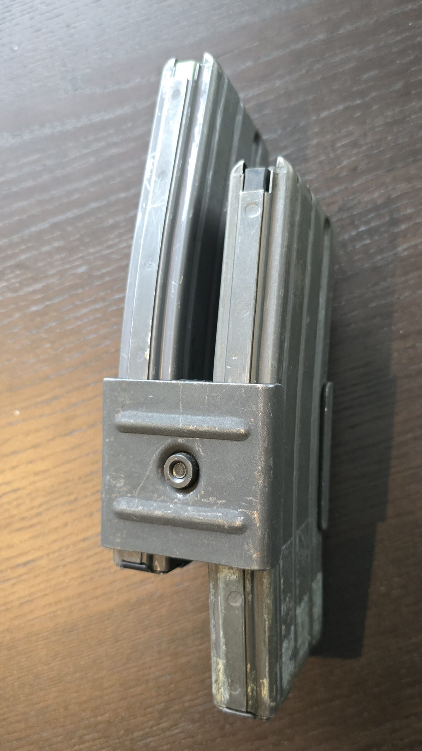Tvöfalt AR-15/M4 stál magasín