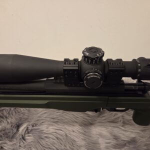Sako TRG42 ásamt ZCO 527