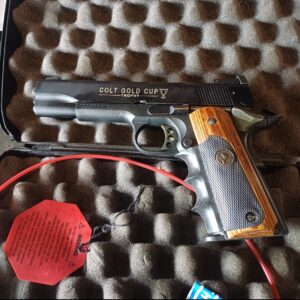 Walther 1911 Gold Cup .22LR skammbyssa