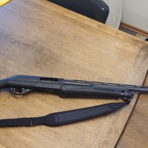 Benelli Nova Black 12 Gauge haglabyssa