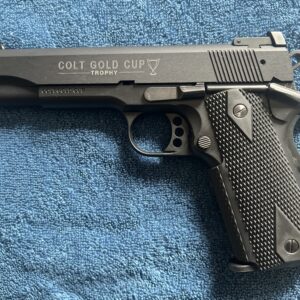 Colt Gold Cup 1911 .22LR skammbyssa