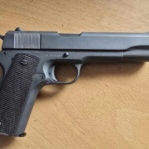 Colt 1911 .45 ACP skammbyssa